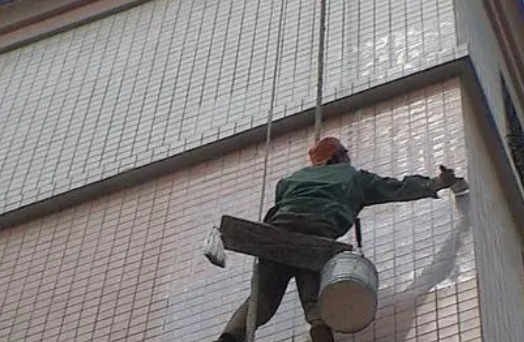 毕节市卫生间漏水维修公司分享下毕节市外墙防水的必要性。